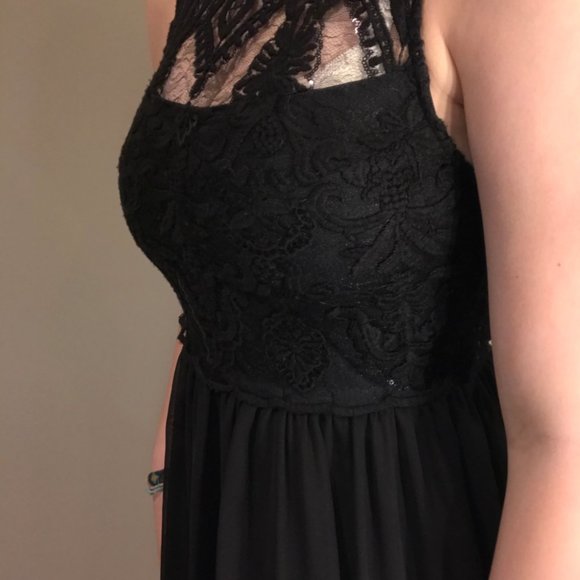 Black Lace Formal Dress Size Medium - Picture 4 of 8